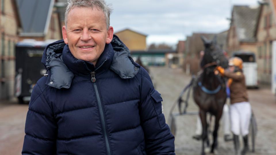 Hovslag og hjerteslag - To atleters samtale på tværs af hestesporten: Fra Hestevæddeløb til ridesport